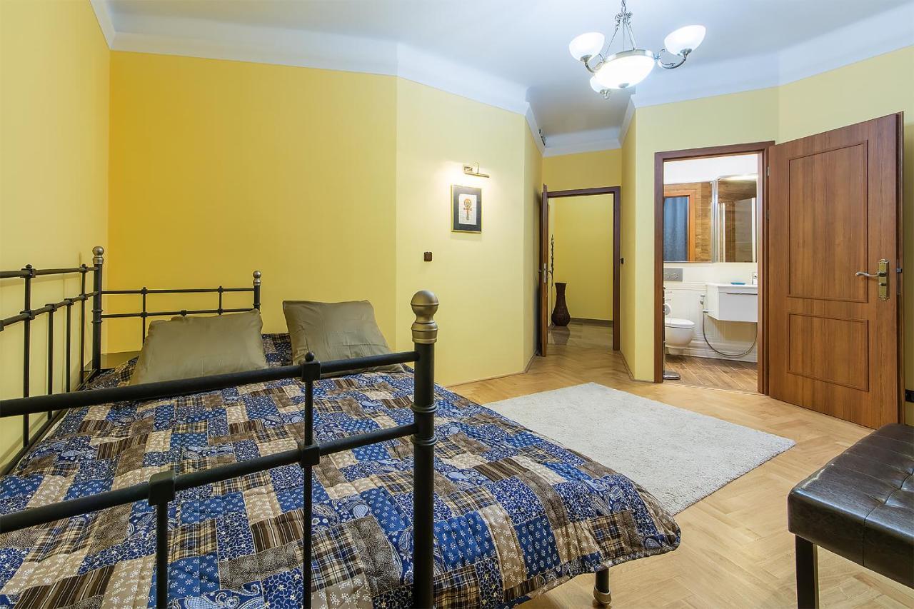 In Heart Of Prague - 2Br 2Ba Elegant Downtown Apt Exterior photo